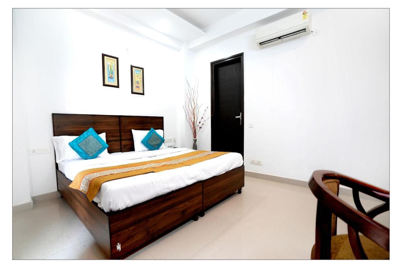 Gupta Residency Near Ajnara Heritage Noida Eksteriør billede