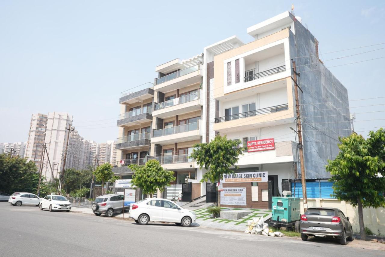 Gupta Residency Near Ajnara Heritage Noida Eksteriør billede